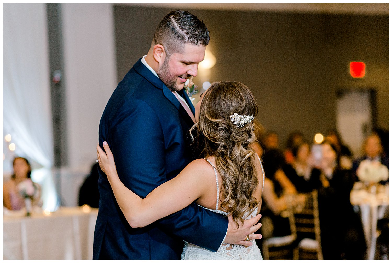 Blush_and_Navy_Fall_Wedding_at_Concorde_Banquets_51