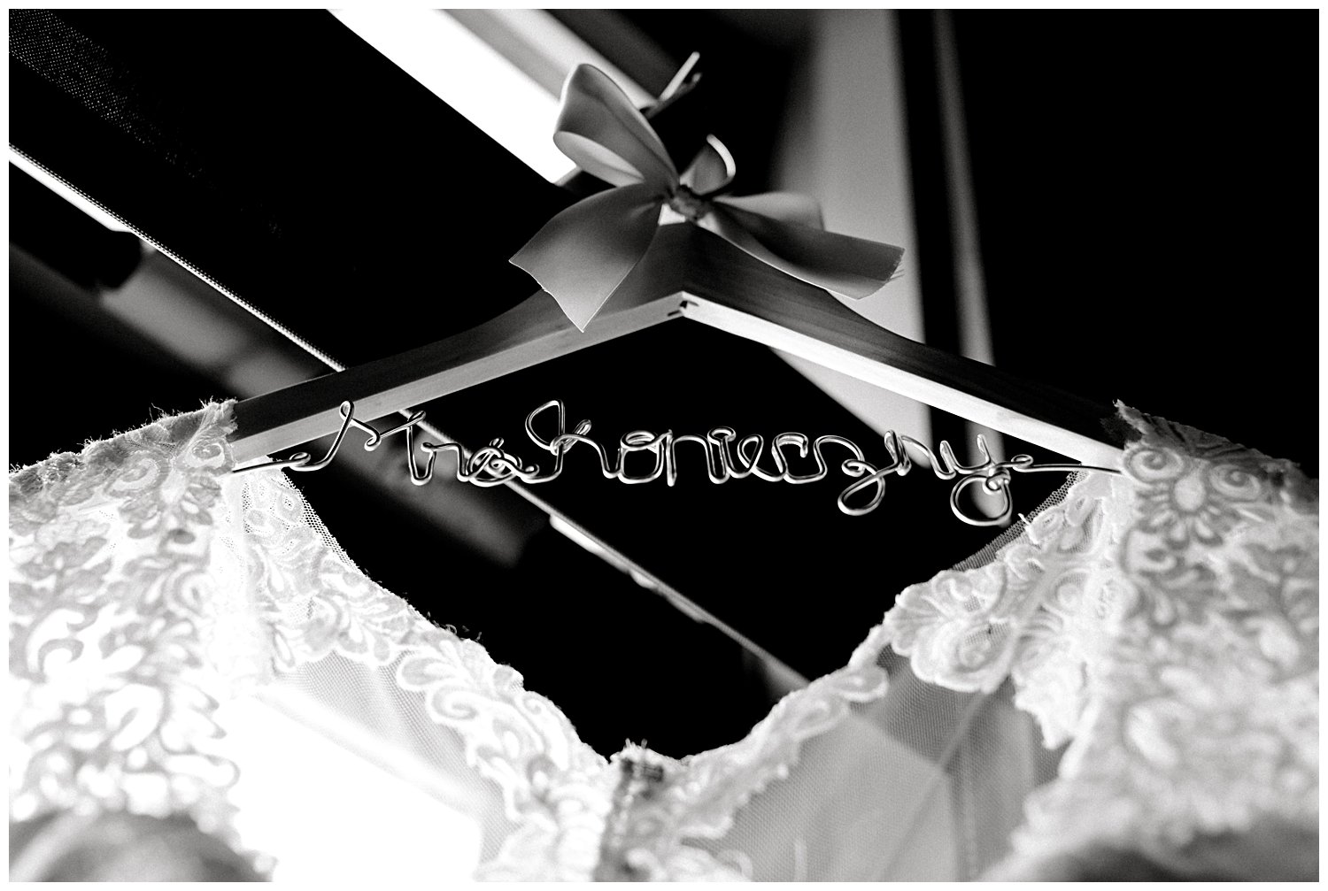 \Fall_Wedding_at_Emmetts_Brewing_Company_West_Dundee_Illinois_5