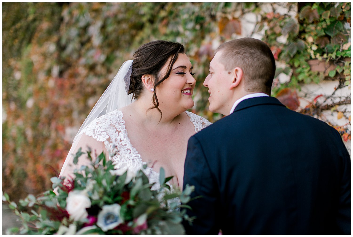 \Fall_Wedding_at_Emmetts_Brewing_Company_West_Dundee_Illinois_1
